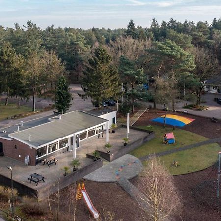 Sfeervol Chalet In Het Bos Nunspeet Eksteriør billede