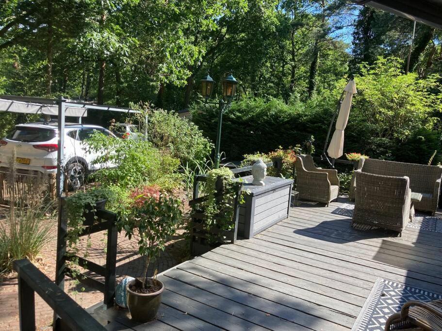 Sfeervol Chalet In Het Bos Nunspeet Eksteriør billede