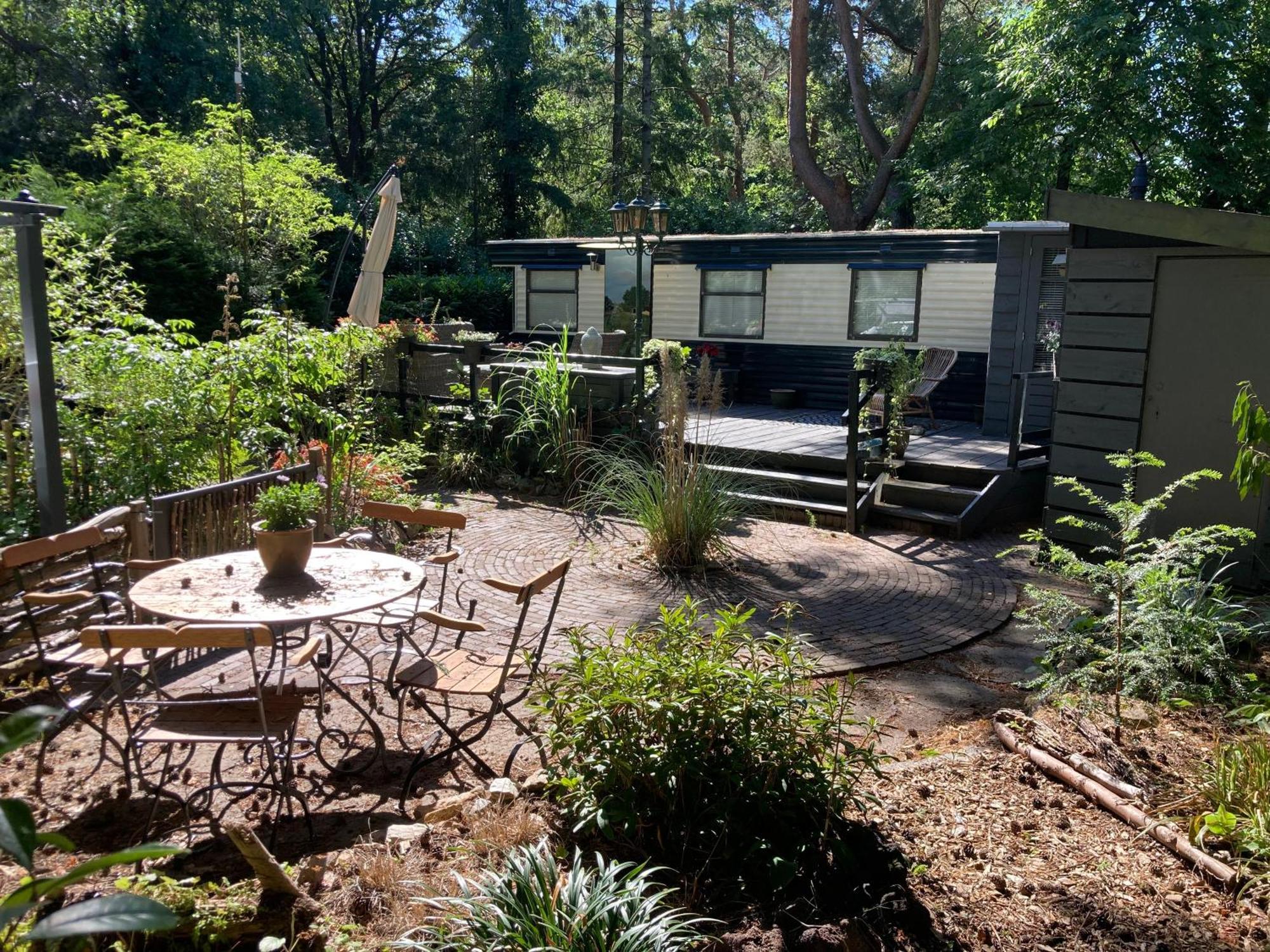 Sfeervol Chalet In Het Bos Nunspeet Eksteriør billede